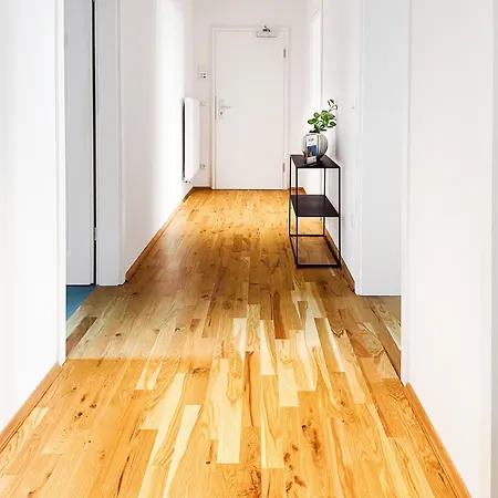 Apartment Modern Living - Hbf-nahe, Kostenl Parken, Balkon
